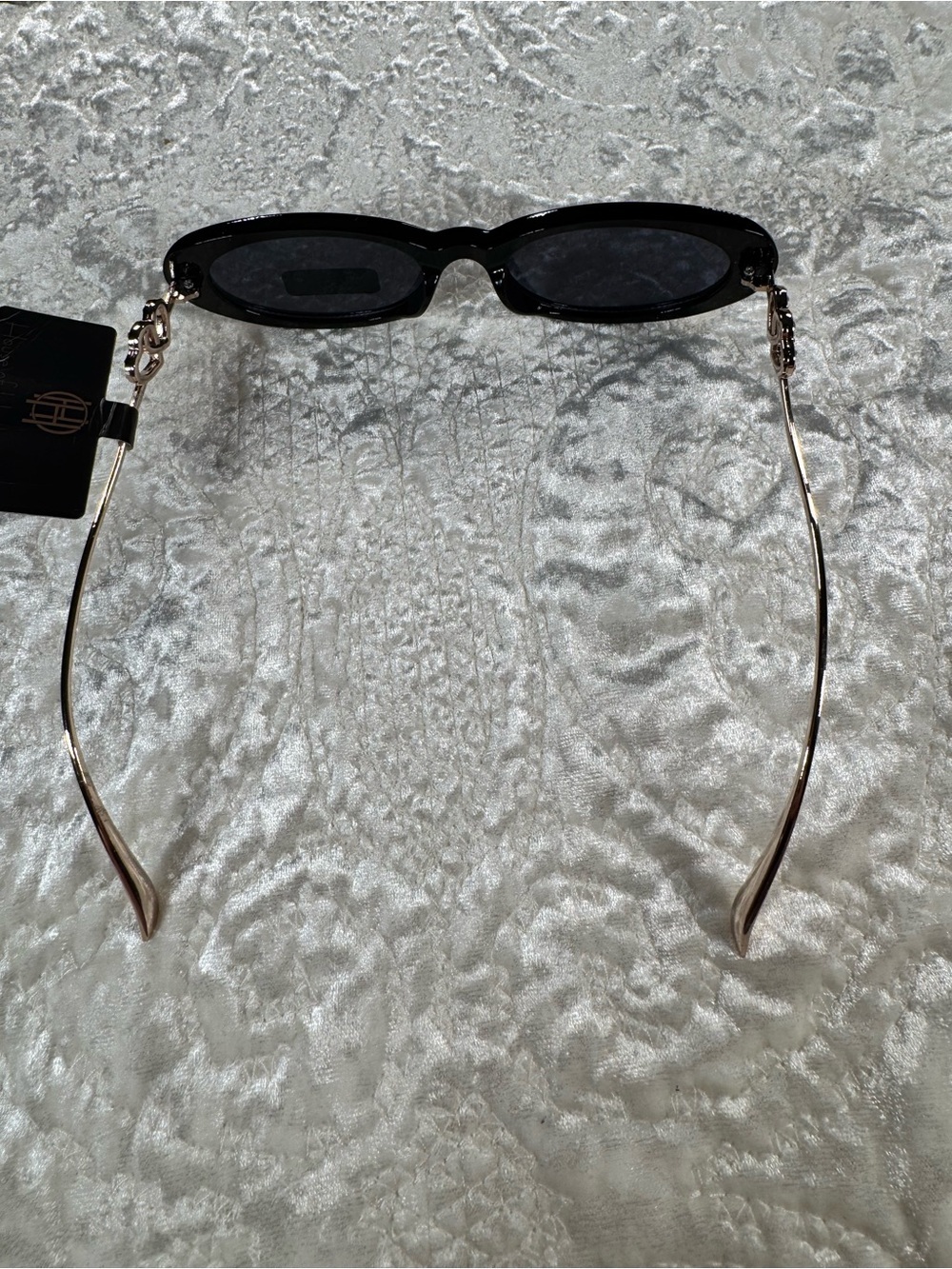 NWT House of Harlow 1960 Black Oval Sunglasses - Picture 4 of 5